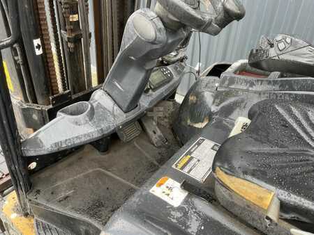 Eléctrico - 4 rodas 2019  CAT Lift Trucks EP25CN (10)