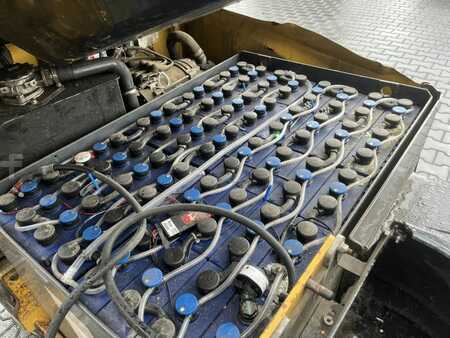 Eléctrico - 4 rodas 2019  CAT Lift Trucks EP25CN (6)