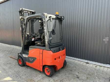 Elektryczne 4-kołowe  Linde E20PH-02 (3)