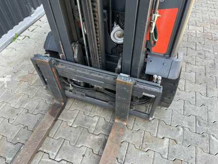 Elektryczne 4-kołowe  Linde E20PH-02 (8)