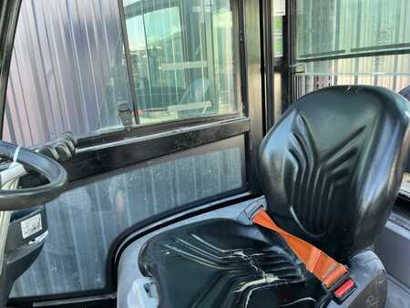 Nestekaasutrukki 2016  Jungheinrich TFGS50 (7)