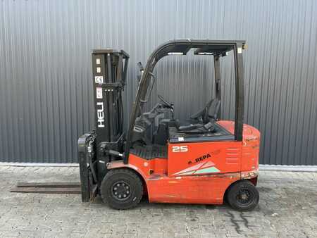 Eléctrico - 4 rodas 2014  Heli CPD25 (2)