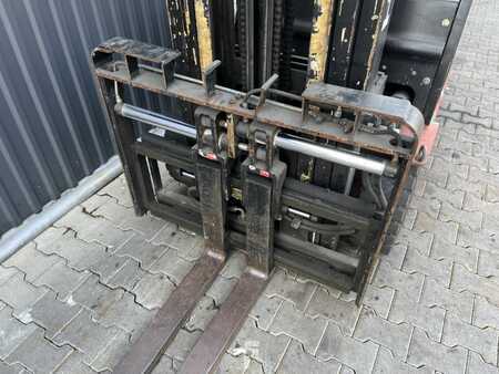 Eléctrico - 4 rodas 2014  Heli CPD25 (7)