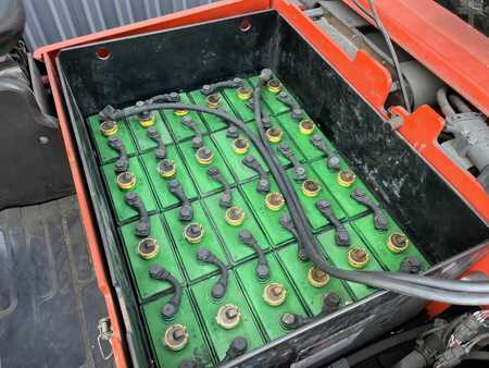 Eléctrico - 4 rodas 2014  Heli CPD25 (8)