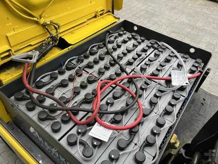 Elektro čtyřkolový VZV 2003  Nissan Q02L25CU (5)