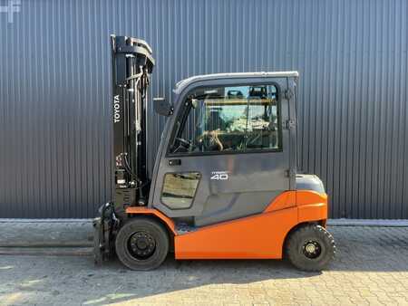 Elektro čtyřkolový VZV 2018  Toyota 8FBMT40 (2)