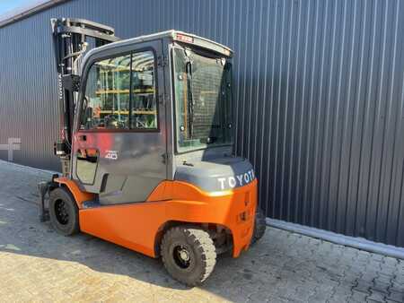 Elektro čtyřkolový VZV 2018  Toyota 8FBMT40 (3)