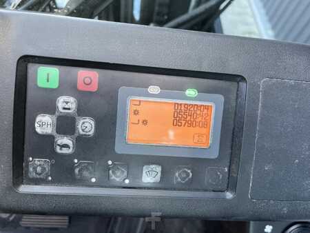 Elektro čtyřkolový VZV 2018  Toyota 8FBMT40 (5)