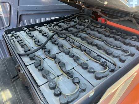 Elektro čtyřkolový VZV 2018  Toyota 8FBMT40 (7)