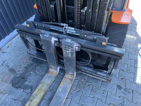 Elektro čtyřkolový VZV 2018  Toyota 8FBMT40 (9)