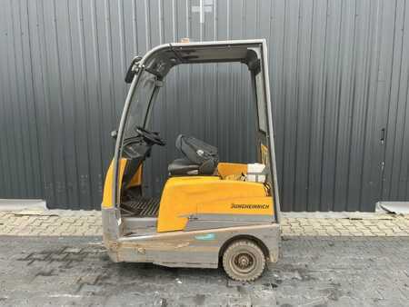 Rebocador 2019  Jungheinrich EZS570 (2)