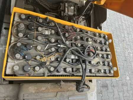 Rebocador 2019  Jungheinrich EZS570 (6)