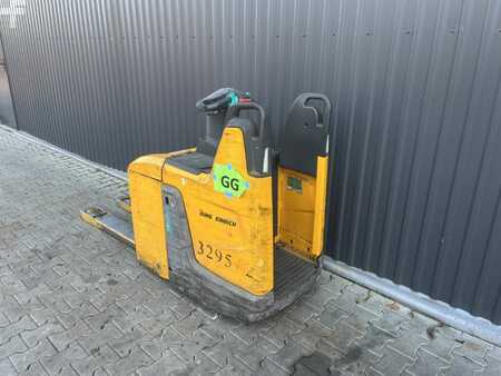 Transpallet elettrici 2017  Jungheinrich ERE120 (3)