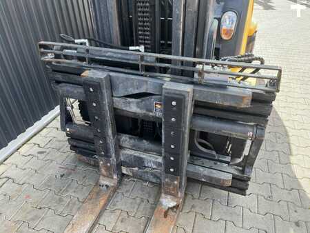 Chariots électriques à 4 roues 2015  Jungheinrich EFGS50 (6)