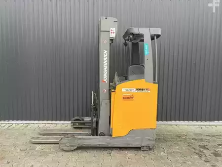 Retráctil 2017  Jungheinrich ETM216 (2)
