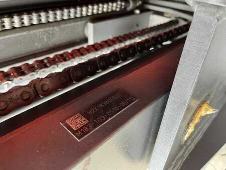 Reachtrucks 2011  Linde R14G (5)