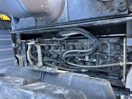 VZV s plošinou pro řidiče 2017  Linde D14SP (5)