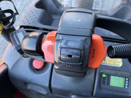 VZV s plošinou pro řidiče 2017  Linde D14SP (8)