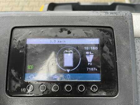 Vertikální vychystávací vozík 2017  Jungheinrich EKS110 (6)