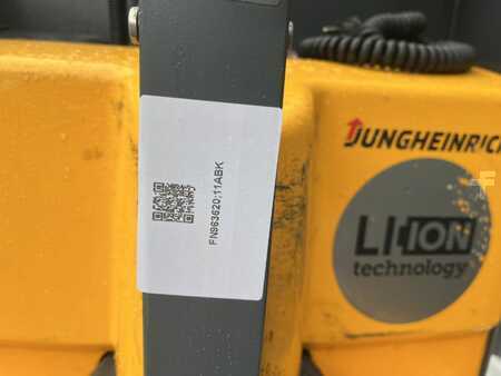 Niederhubwagen 2020  Jungheinrich EJEM13 (4)