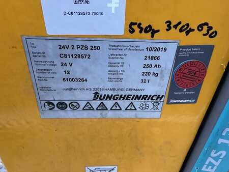 Chariots tracteurs 2019  Jungheinrich EZS130 (5)