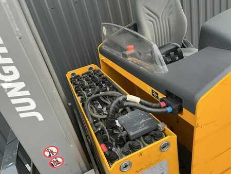 Retraky 2019  Jungheinrich ETV110 (6)