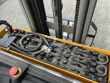 Retraky 2019  Jungheinrich ETV110 (6)