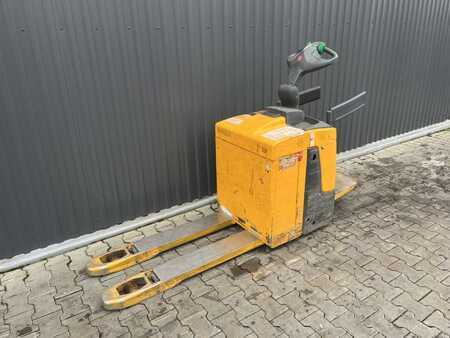 Transpallet elettrici 2015  Jungheinrich ERE120 (1)