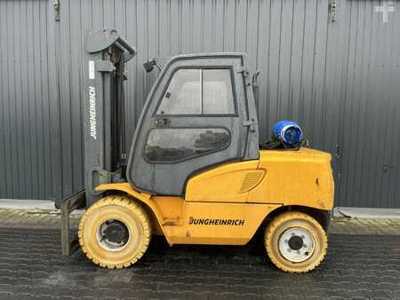 Chariots élévateurs GPL 2007  Jungheinrich TFG550 (2)