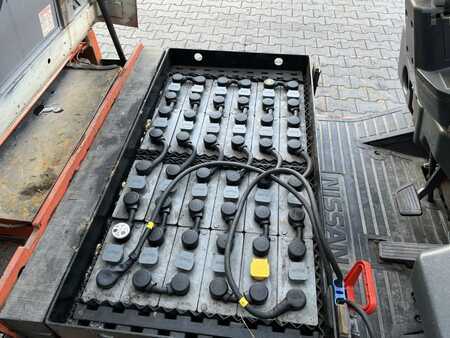 Elektryczne 3-kołowe 1998  Nissan GN01L16U (5)