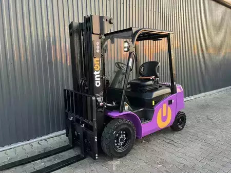 Elektro čtyřkolový VZV 2025  AntOn CBH 2.5 (1)