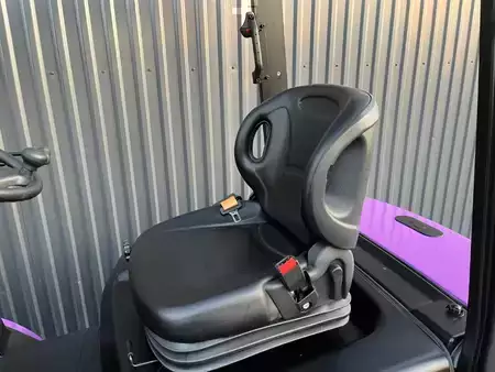 Elektro čtyřkolový VZV 2025  AntOn CBH 2.5 (7)