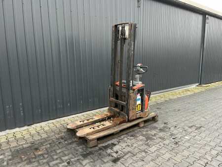 Tukipyörätrukki 2012  BT SWE120L (1)