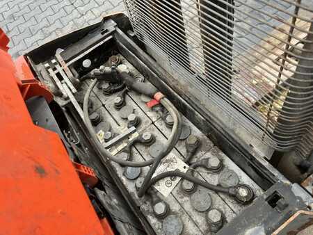 Tukipyörätrukki 2012  BT SWE120L (6)