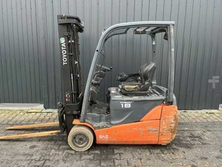 Elektromos 3 kerekű 2011  Toyota 8FBET18 (2)