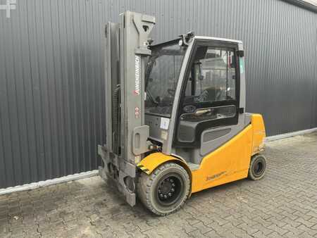 Carrelli elettrici 4 ruote 2020  Jungheinrich EFG550 (1)