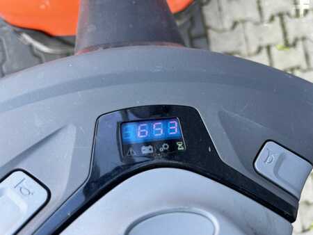 Ruční vysokozdvižný vozík 2019  BT SWE100 (8)