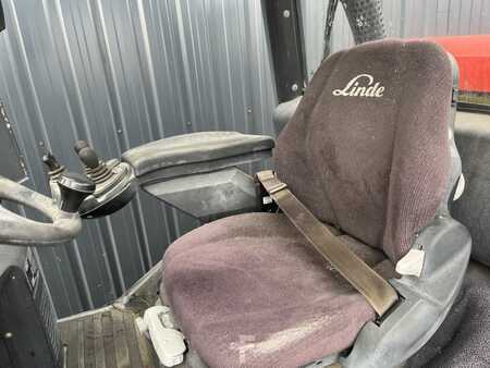 Gázüzemű targoncák 2005  Linde H45T (10)