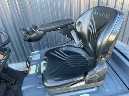 Elektro 4 Rad 2016  Toyota 8FBM16T (10)