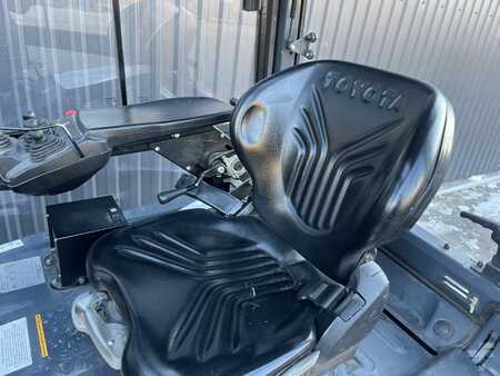 Elektro 4 Rad 2016  Toyota 8FBM16T (10)