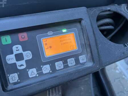 Elektro 4 Rad 2016  Toyota 8FBM16T (6)