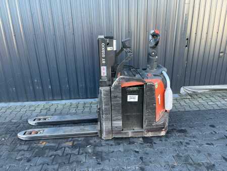 Gerbeurs à conducteur porté debout 2018  BT SPE200D (2)