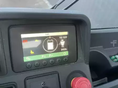 Schlepper 2022  Jungheinrich EZS7280 (4)