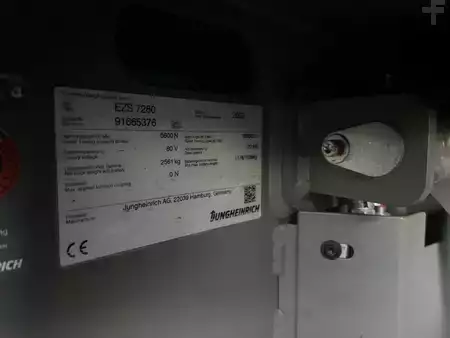 Schlepper 2022  Jungheinrich EZS7280 (9)