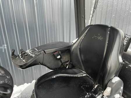 Andet 2018  Linde H20CNG-01 (7)