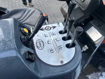 Sähkö - 4 pyör 2011  Aisle Master 20WE (5)