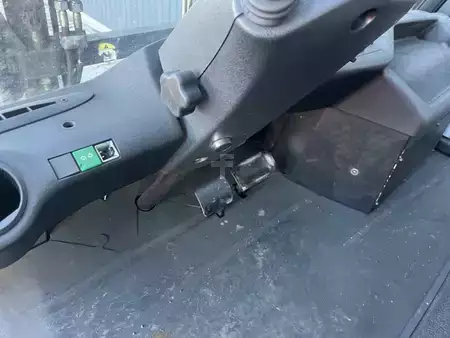 Gázüzemű targoncák 2020  Linde H60T-03 (10)