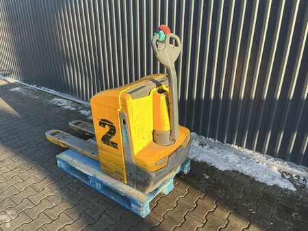 Transpalettes éléctriques 2021  Jungheinrich EJE120 (3)