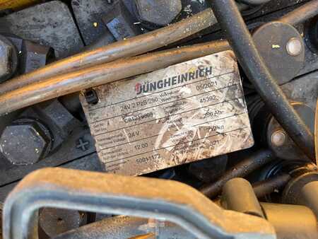 Transpalettes éléctriques 2021  Jungheinrich EJE120 (6)