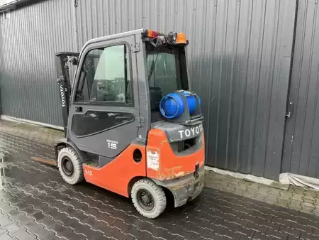 Gas truck 2018  Toyota 8FGF15 (3)